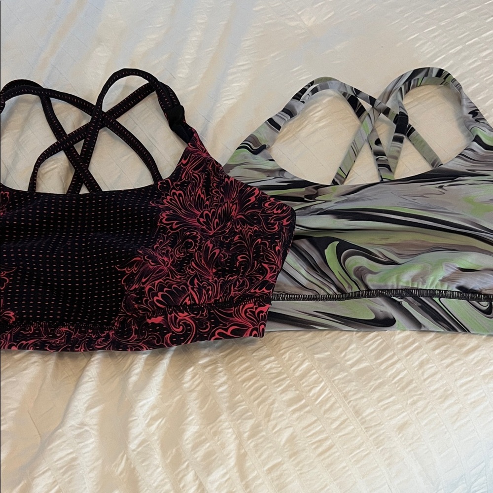 Lululemon Bundle size 10 Sports Bras - Set of Two Used but in good condition